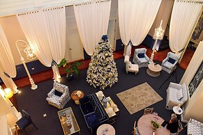 Parc Royale Suites Hotel