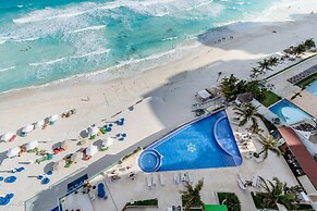 Ocean Dream Cancun by GuruHotel