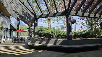 Cedars Inn Hotel & Convention Center