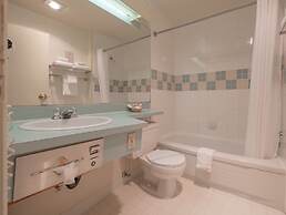 Cedars Inn Hotel & Convention Center