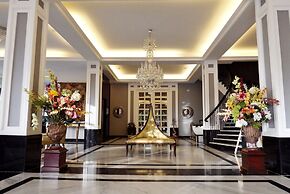 Cherry Blossom Boutique Hotel