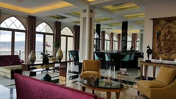 Cherry Blossom Boutique Hotel