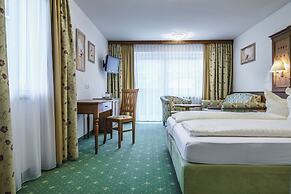 Hotel Almhof Lackner