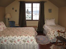 Country Comfort Bed & Breakfast