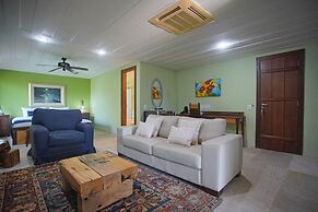 Cliffside Luxury Inn