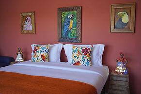 Cliffside Luxury Inn