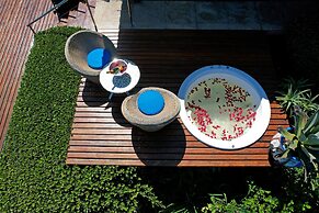 Cliffside Luxury Inn