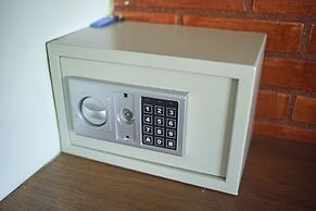 Cliffside Luxury Inn