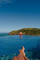 Cliffside Luxury Inn