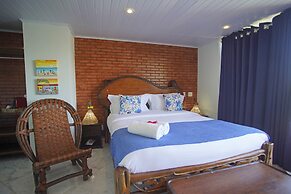 Cliffside Luxury Inn