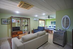 Cliffside Luxury Inn