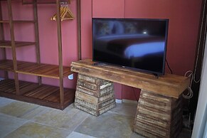 Cliffside Luxury Inn