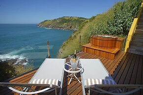 Cliffside Luxury Inn