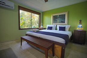 Cliffside Luxury Inn