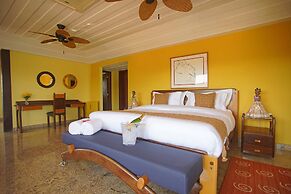 Cliffside Luxury Inn