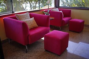 Cliffside Luxury Inn