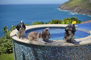 Cliffside Luxury Inn