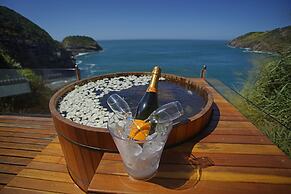 Cliffside Luxury Inn