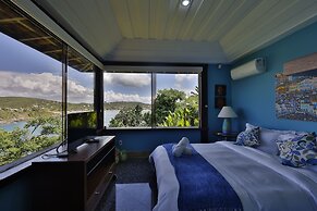 Cliffside Luxury Inn