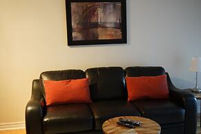 Living Suites Toronto Convention Centre