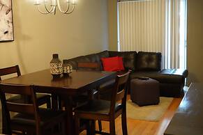 Living Suites Toronto Convention Centre