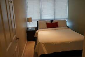 Living Suites Toronto Convention Centre