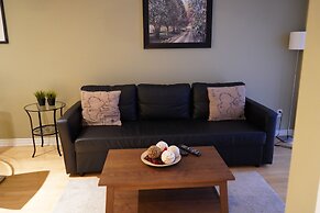 Living Suites Toronto Convention Centre