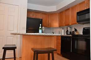 Living Suites Toronto Convention Centre