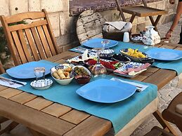 Sinasos Palace Cave Hotel