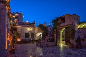 Sinasos Palace Cave Hotel