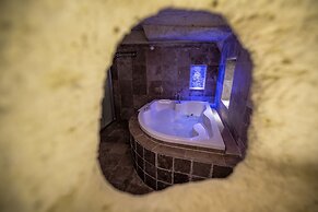 Sinasos Palace Cave Hotel