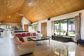 Baan Napoli Luxury Villa