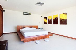 Baan Napoli Luxury Villa