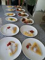 Arain Bed and Breakfast by ecommerceloka