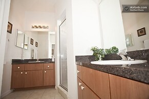 Orlando and Kissimmee Town homes by MyOrlandoStay