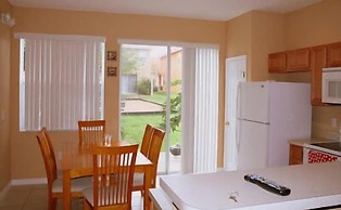 Orlando and Kissimmee Town homes by MyOrlandoStay