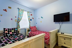 Orlando and Kissimmee Town homes by MyOrlandoStay