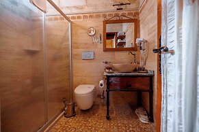 Mithra Cave Hotel - Special Class