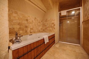 Mithra Cave Hotel - Special Class