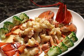 HUALUXE Hotels & Resorts Yangjiang City Center