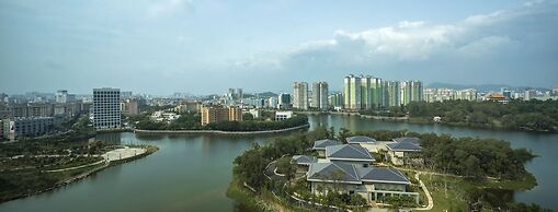 HUALUXE Hotels & Resorts Yangjiang City Center