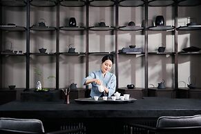 HUALUXE Hotels & Resorts Yangjiang City Center