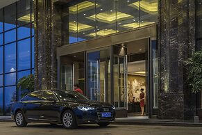 HUALUXE Hotels & Resorts Yangjiang City Center