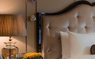 HUALUXE Hotels & Resorts Yangjiang City Center