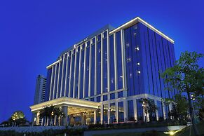 HUALUXE Hotels & Resorts Yangjiang City Center