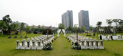 HUALUXE Hotels & Resorts Yangjiang City Center