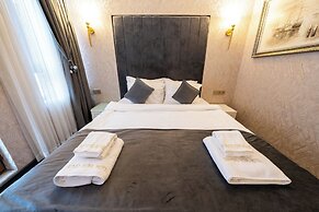 Diamond Royal Hotel