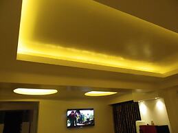 High Five Hotel