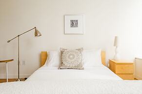 Wall Street Apartment