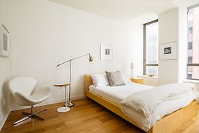 Wall Street Apartment
